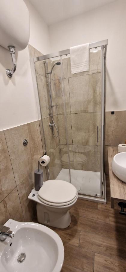 Tribunali Platamon Napoli Bagian luar foto